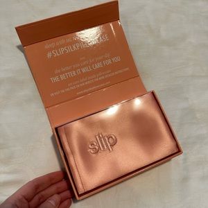 SLIPSILK Sleep Standard/Queen Pillowcase- Peach